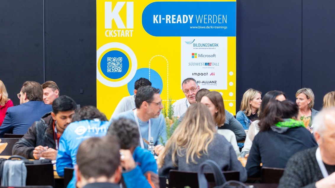 KI.ckstart in den Wagenhallen Stuttgart