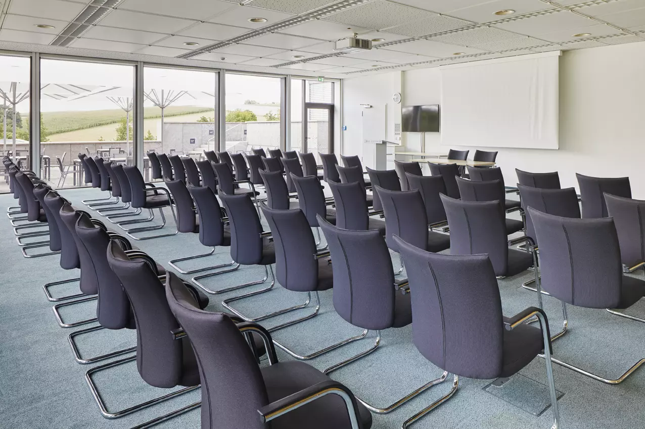 Seminarraum 1 mit Platz für über 100 Personen